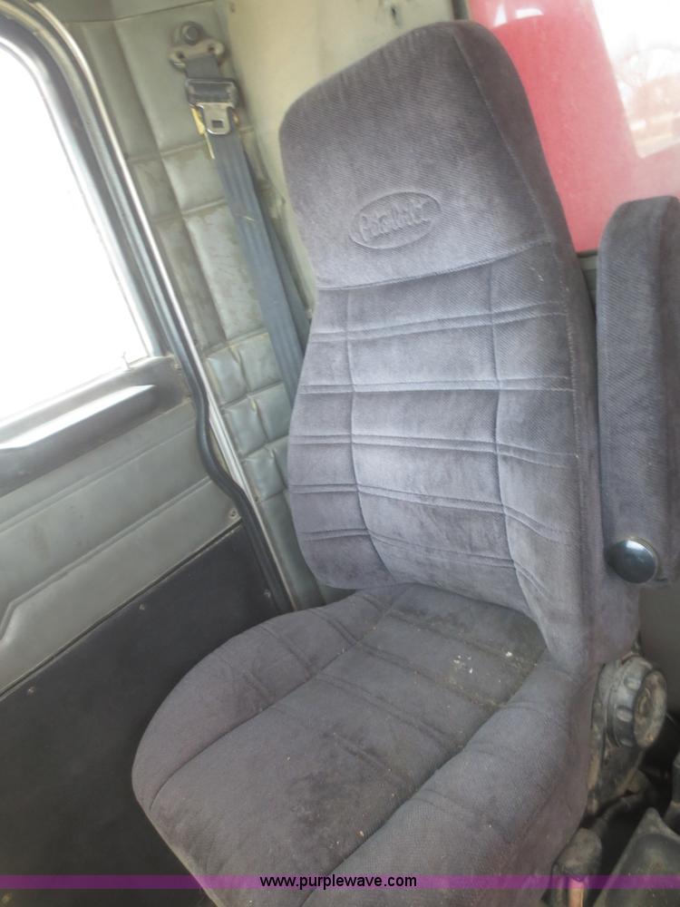 image for item F6883 1999 Peterbilt 377 dump truck