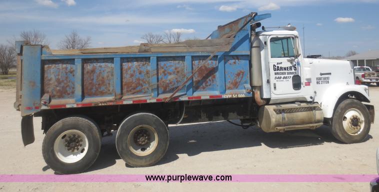 image for item F6886 1989 Freightliner FLC-64T dump truck