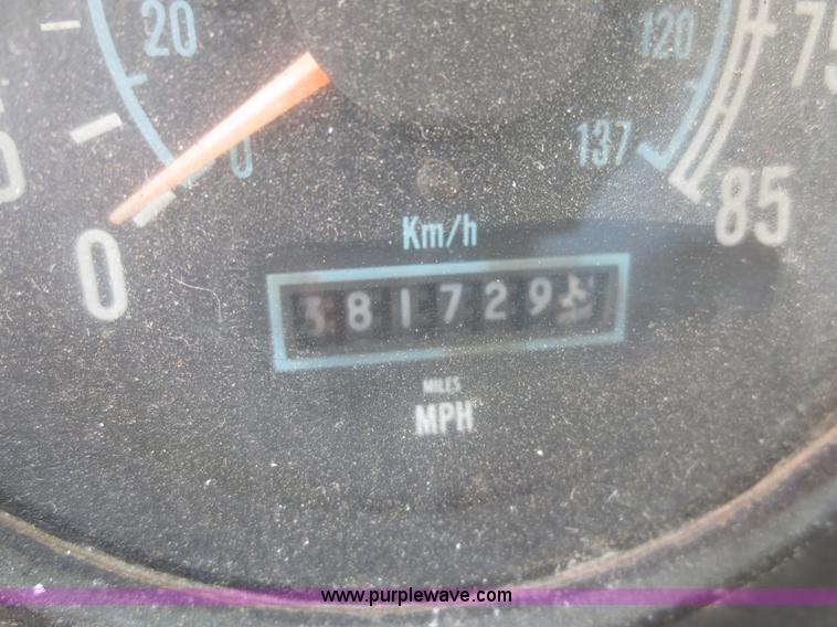 image for item F6886 1989 Freightliner FLC-64T dump truck