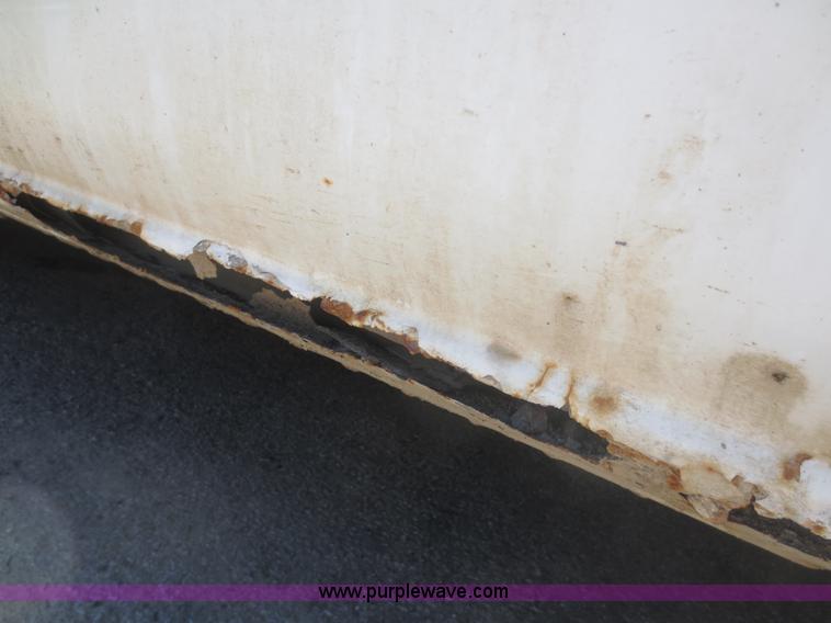 image for item F6889 2000 GMC Sierra 1500 Z-71 pickup truck