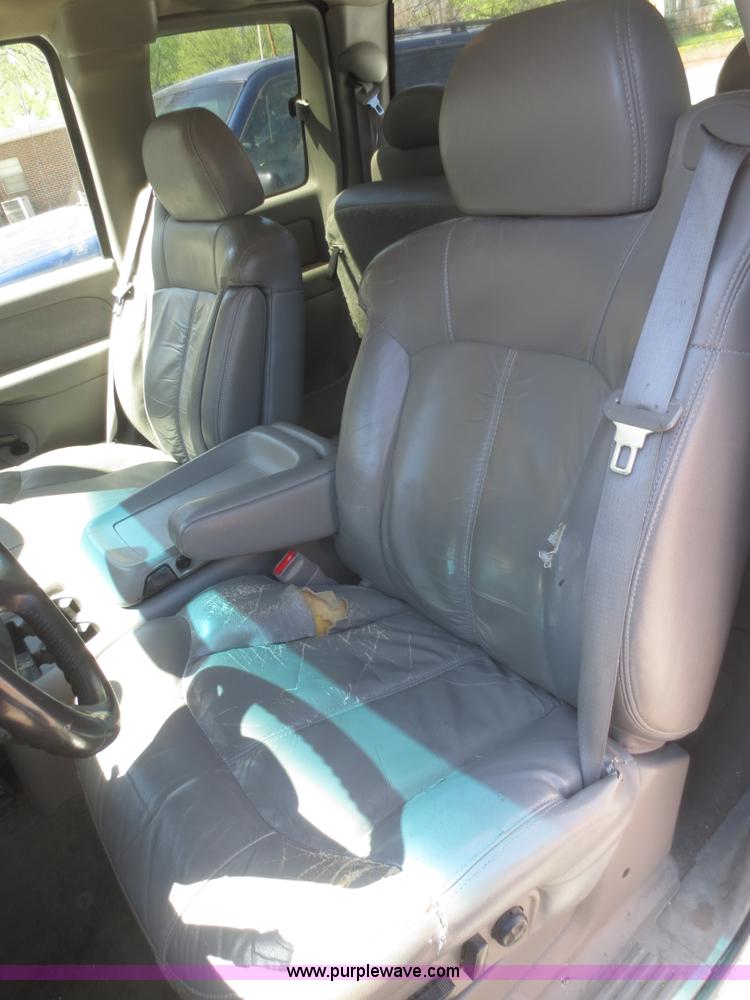 image for item F6889 2000 GMC Sierra 1500 Z-71 pickup truck