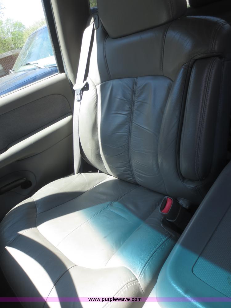 image for item F6889 2000 GMC Sierra 1500 Z-71 pickup truck