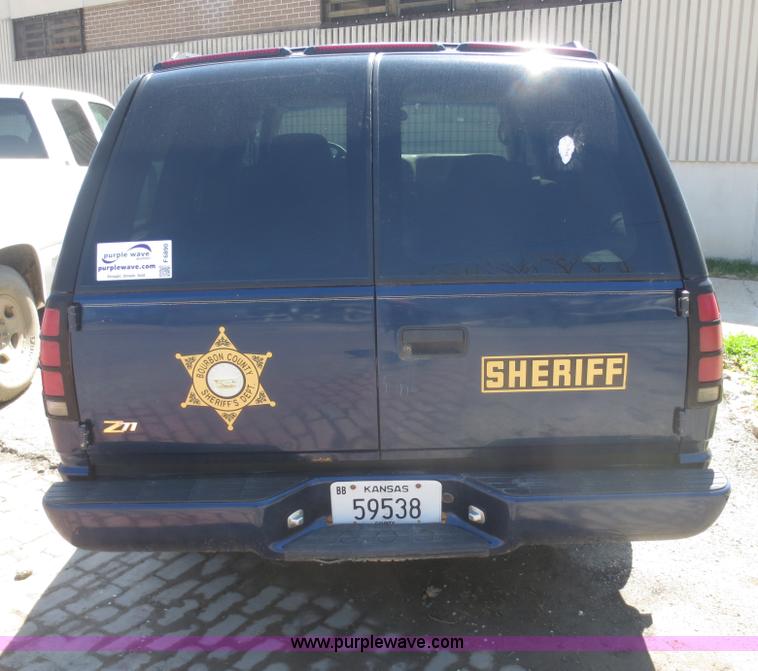 image for item F6890 1999 Chevrolet Tahoe Z-71 SUV