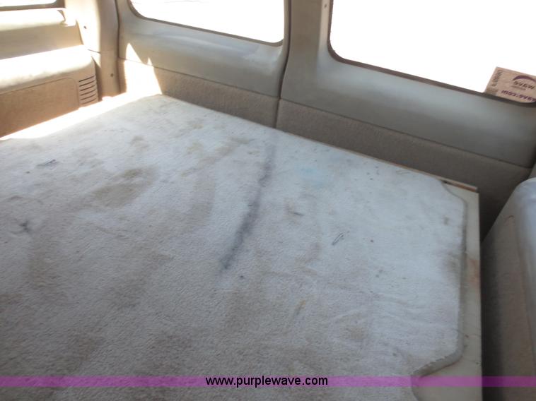 image for item F6890 1999 Chevrolet Tahoe Z-71 SUV