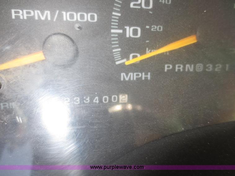 image for item F6890 1999 Chevrolet Tahoe Z-71 SUV