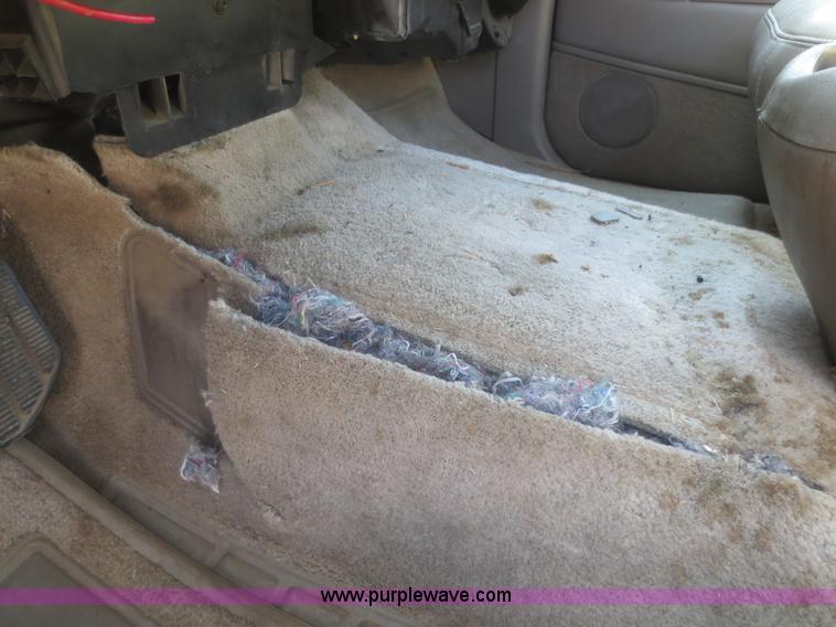 image for item F6890 1999 Chevrolet Tahoe Z-71 SUV