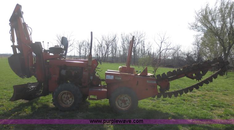 image for item F6896 Ditch Witch R65 trencher