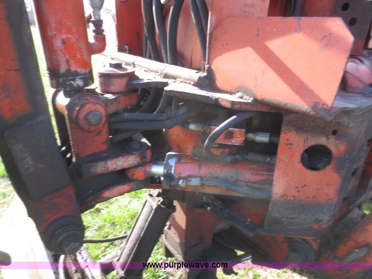 image for item F6896 Ditch Witch R65 trencher