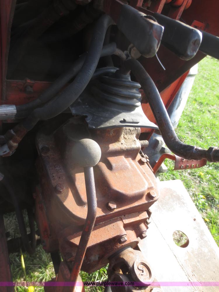 image for item F6896 Ditch Witch R65 trencher