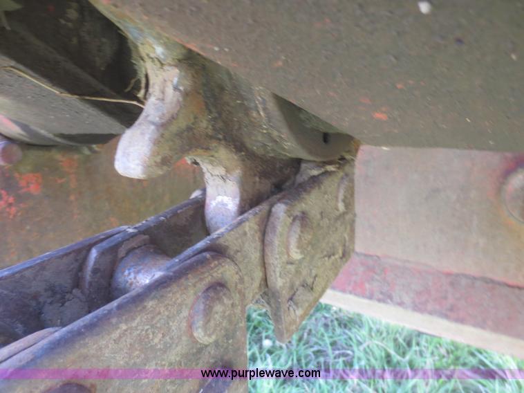 image for item F6896 Ditch Witch R65 trencher