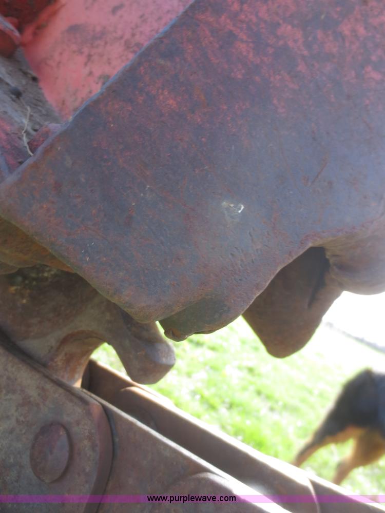 image for item F6896 Ditch Witch R65 trencher