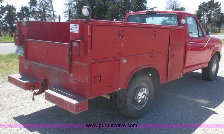 image for item F6897 1994 Ford F250 HD XL utility truck