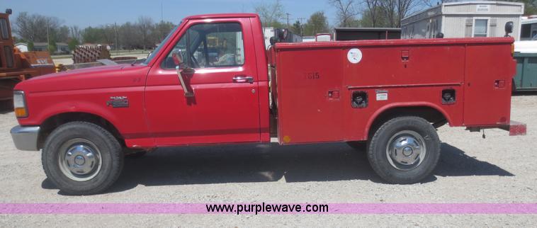 image for item F6897 1994 Ford F250 HD XL utility truck