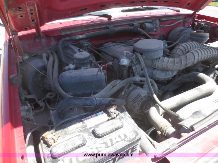 image for item F6897 1994 Ford F250 HD XL utility truck