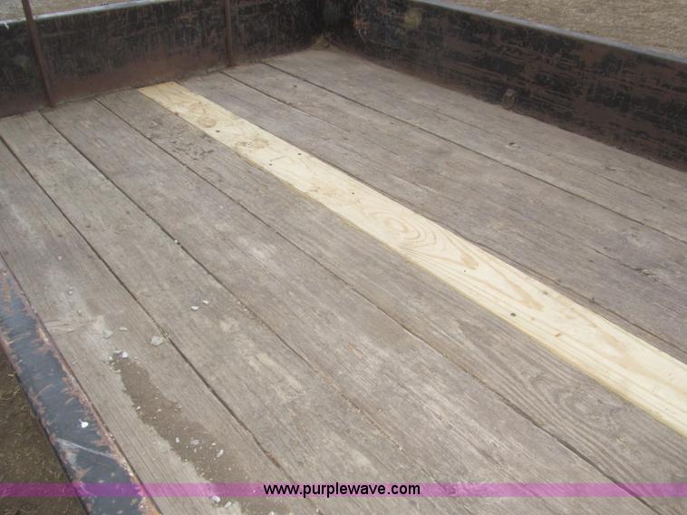 image for item F7329 2005 H&H tandem axle trailer