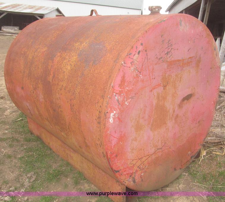 image for item F7331 350 gallon fuel tank
