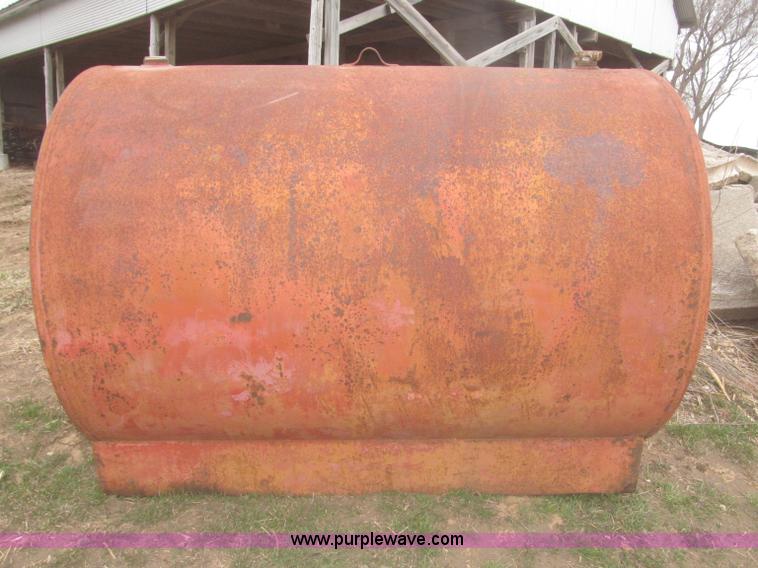 image for item F7331 350 gallon fuel tank