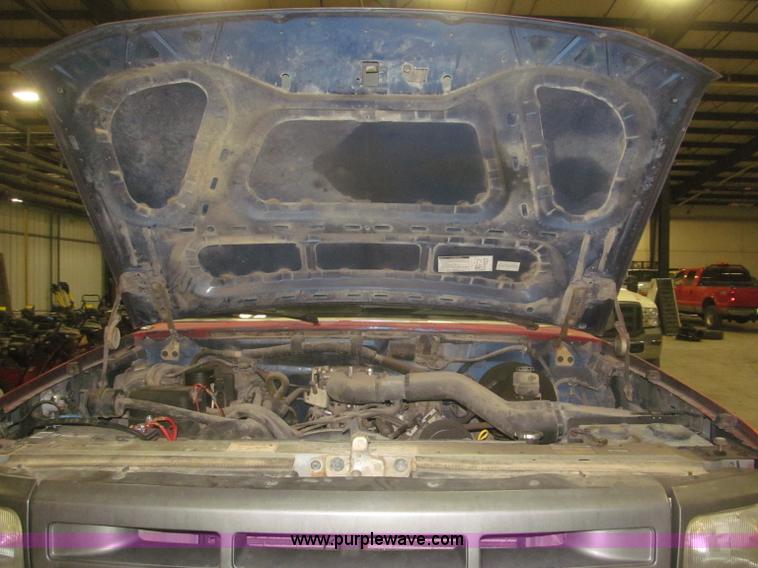 image for item F7334 1994 Ford F250 flatbed truck