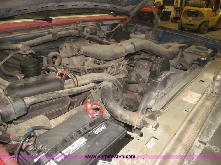 image for item F7334 1994 Ford F250 flatbed truck