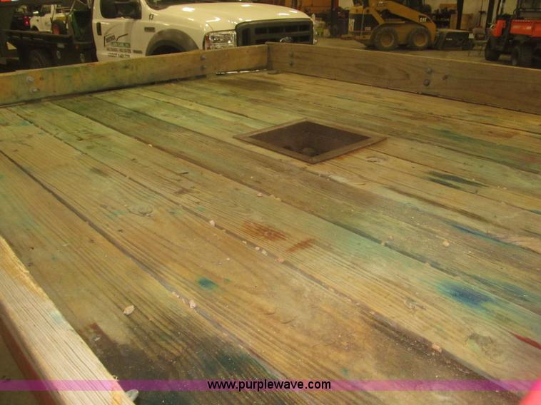 image for item F7334 1994 Ford F250 flatbed truck