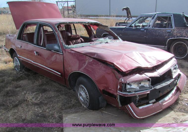 image for item G4486 1989 Buick Skylark Custom