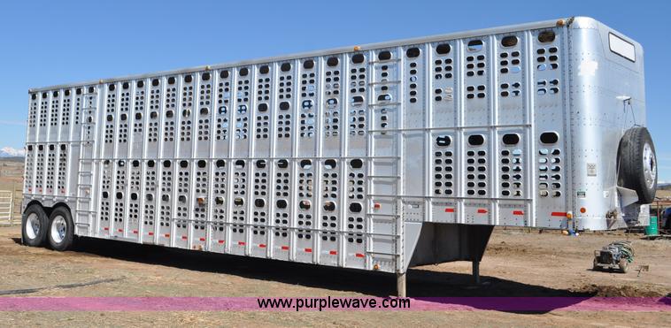 image for item G6450 1993 Wilson PSDCL-302 cattle pot trailer