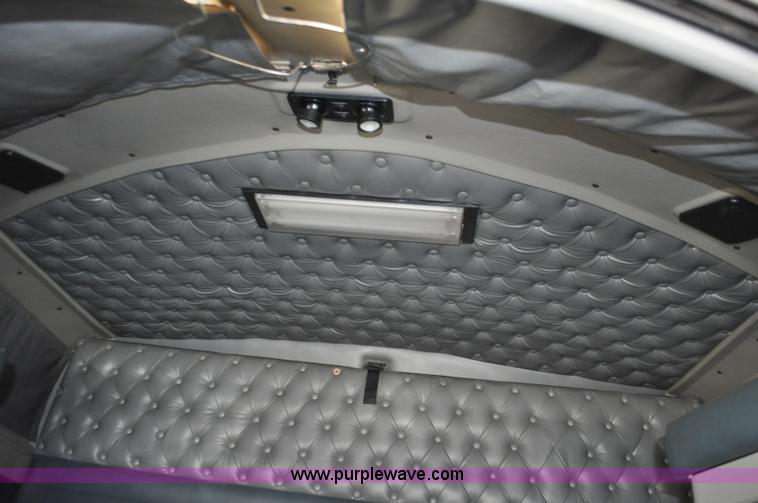 image for item G6451 1999 Kenworth T600 semi truck