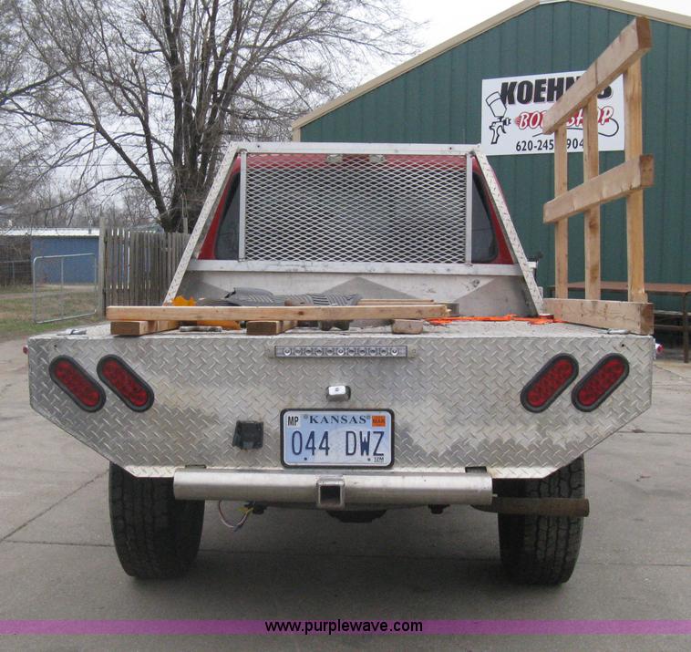 image for item G8472 2000 Ford Ranger XLT SuperCab flatbed pickup truck