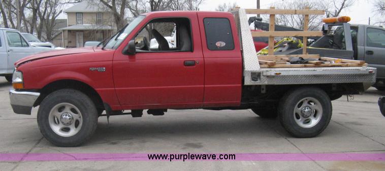 image for item G8472 2000 Ford Ranger XLT SuperCab flatbed pickup truck