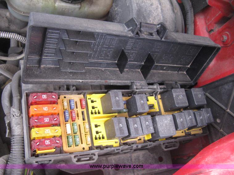 image for item G8472 2000 Ford Ranger XLT SuperCab flatbed pickup truck