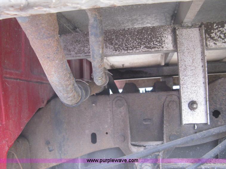 image for item G8472 2000 Ford Ranger XLT SuperCab flatbed pickup truck