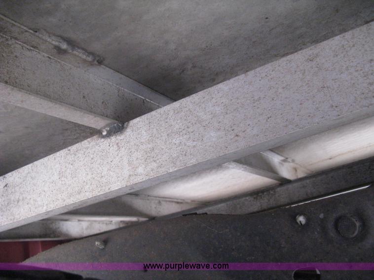 image for item G8472 2000 Ford Ranger XLT SuperCab flatbed pickup truck