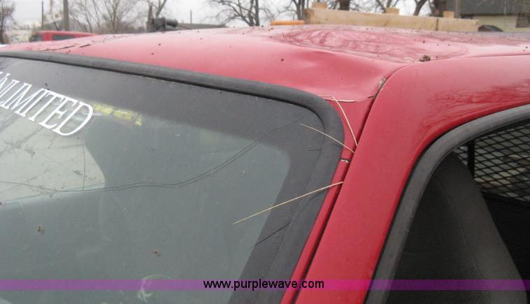 image for item G8472 2000 Ford Ranger XLT SuperCab flatbed pickup truck