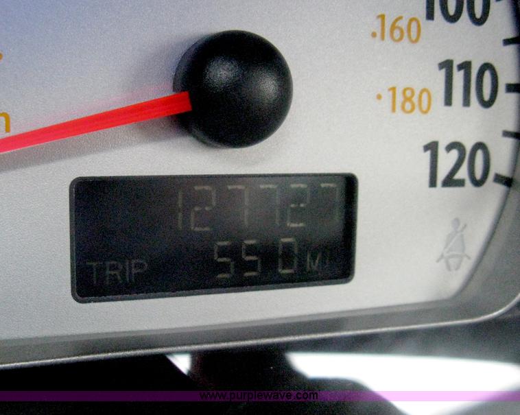 image for item G8474 2004 Saturn ION Quad Coupe 3