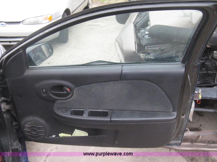 image for item G8474 2004 Saturn ION Quad Coupe 3
