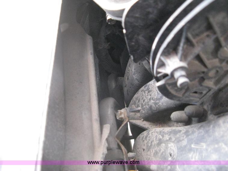 image for item G8474 2004 Saturn ION Quad Coupe 3