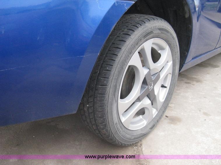 image for item G8474 2004 Saturn ION Quad Coupe 3