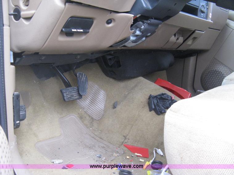 image for item G8475 1997 GMC Sonoma SLS pickup truck