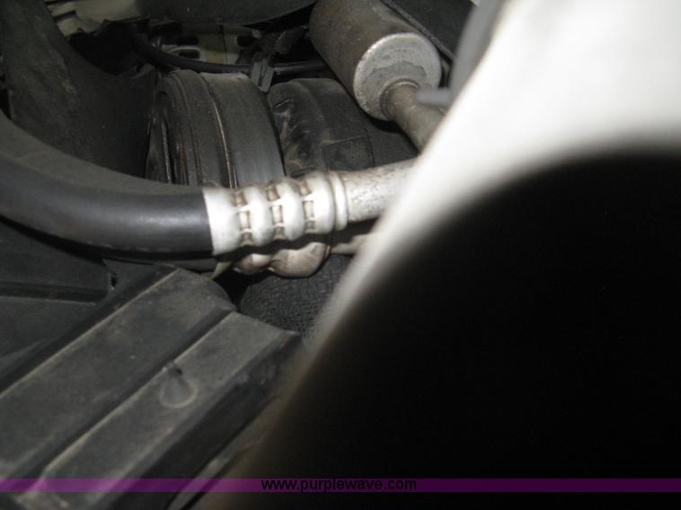 image for item G8475 1997 GMC Sonoma SLS pickup truck