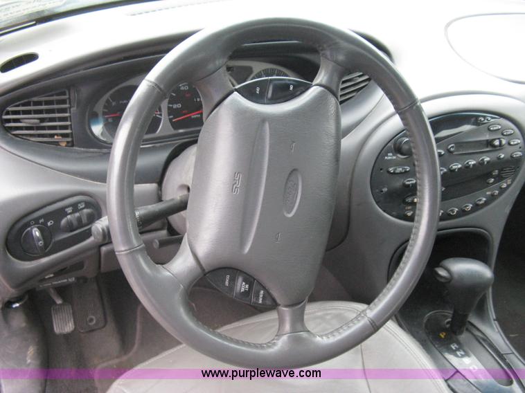 image for item G8477 1999 Ford Taurus SE