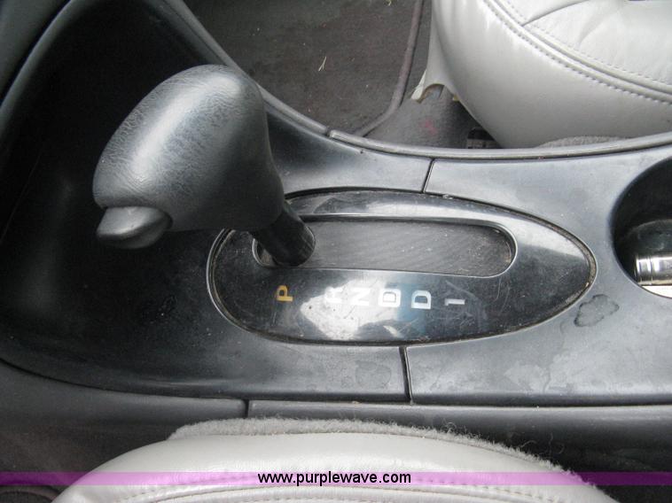 image for item G8477 1999 Ford Taurus SE