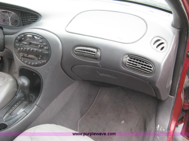 image for item G8477 1999 Ford Taurus SE