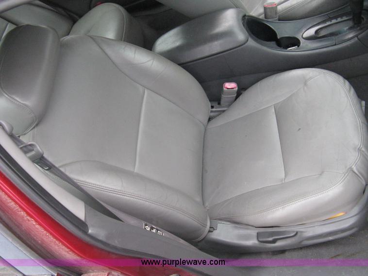 image for item G8477 1999 Ford Taurus SE