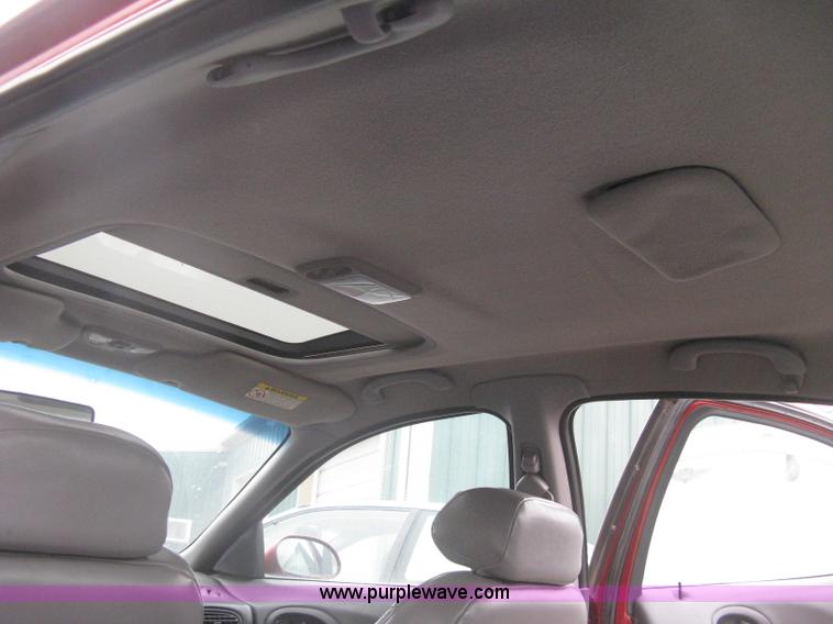 image for item G8477 1999 Ford Taurus SE