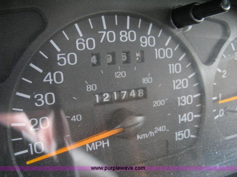 image for item G8478 1998 Ford Taurus SHO