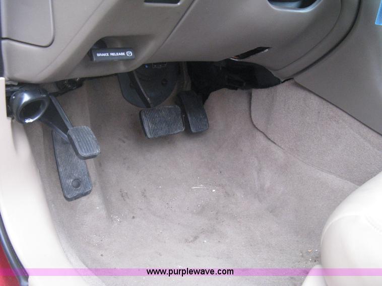 image for item G8478 1998 Ford Taurus SHO