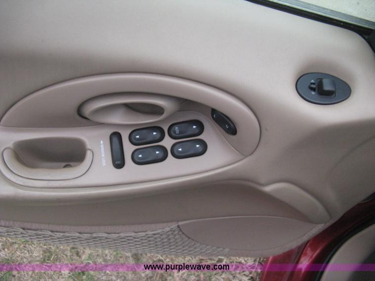 image for item G8478 1998 Ford Taurus SHO