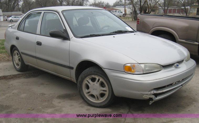 image for item G8479 2001 Chevrolet Prizm Lsi