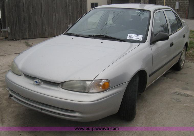 image for item G8479 2001 Chevrolet Prizm Lsi