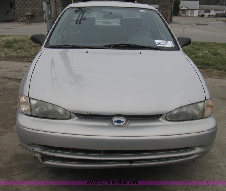 image for item G8479 2001 Chevrolet Prizm Lsi